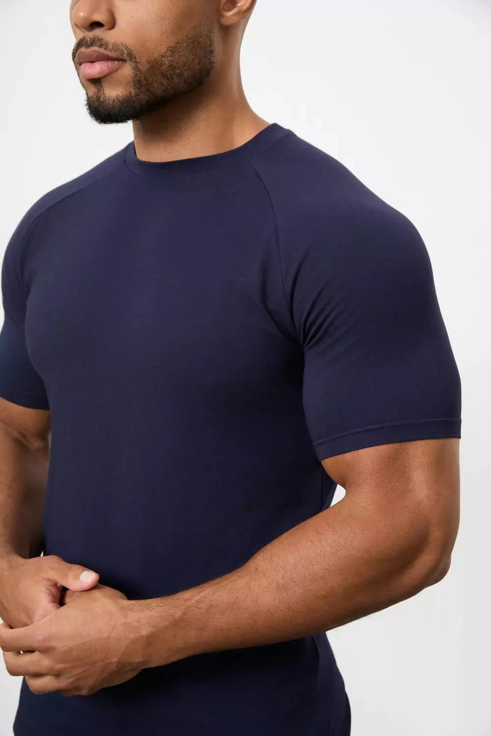 Muscle Fit T-Shirt in True Navy - TAILORED ATHLETE - ROW