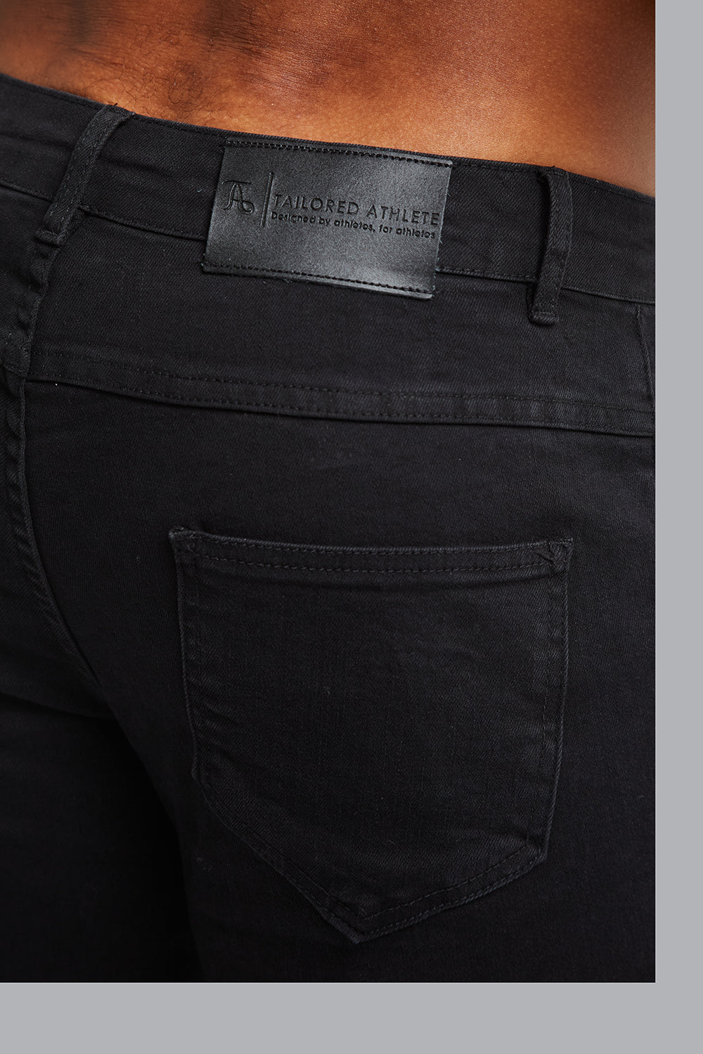 Muscle Fit Jeans in Black