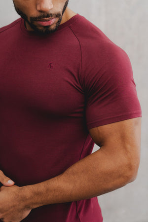 Muscle Fit T-shirt In Burgundy - TAILORED ATHLETE - ROW