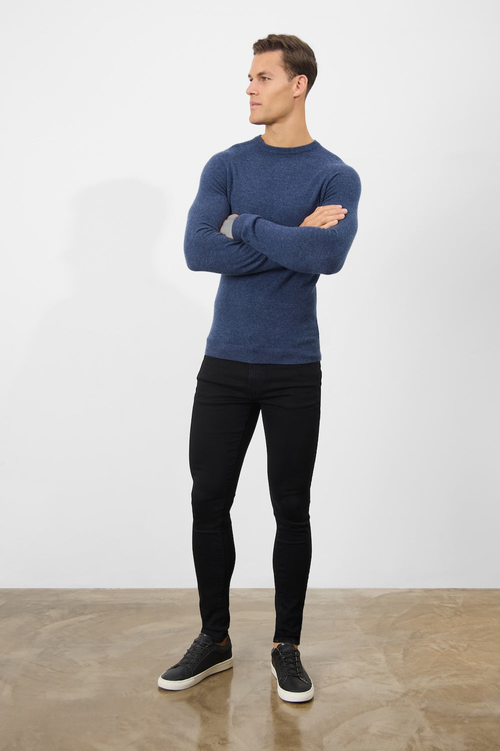 Cashmere Blend Crew Neck in Navy - TAILORED ATHLETE - ROW