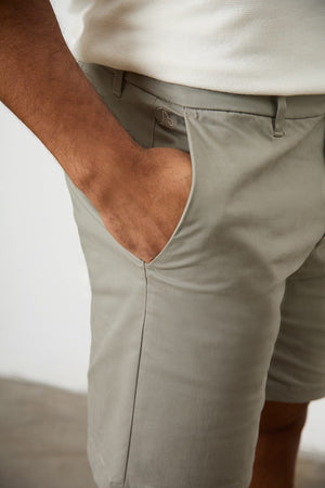 Muscle Fit Chino Shorts in Soft Khaki - TAILORED ATHLETE - ROW