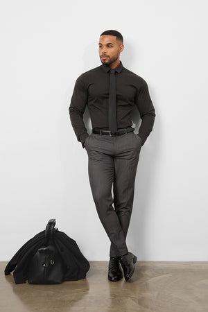 Model is 5'11 and wears a size L - 43" chest, 31" waist