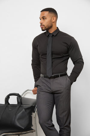 Tailored Fit Dress Shirt in Black - TAILORED ATHLETE - ROW