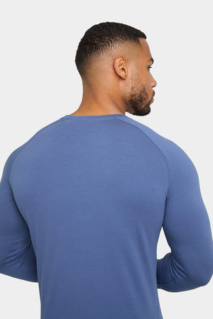 Muscle Fit T-Shirt in Denim Blue - TAILORED ATHLETE - ROW