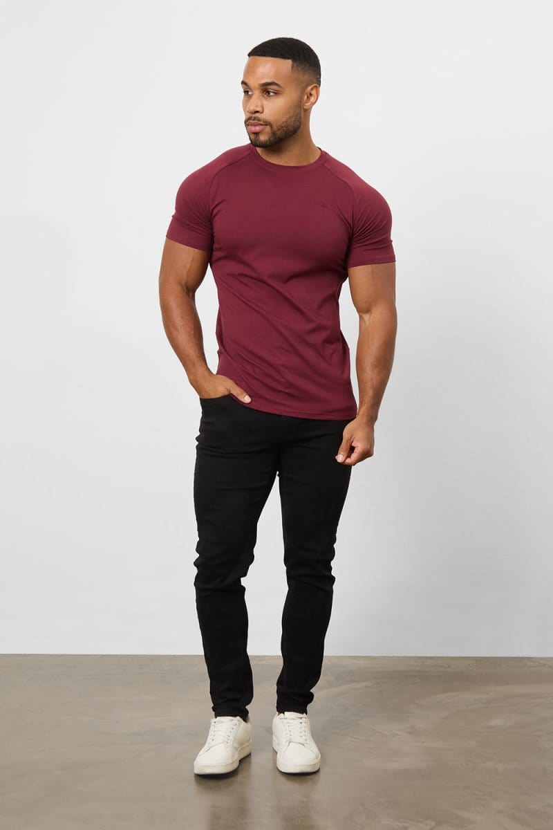 Premium Muscle Fit T Shirt in Burgundy