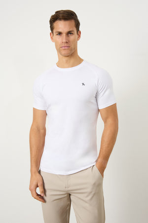 Premium Muscle Fit T-Shirt in White - TAILORED ATHLETE - ROW