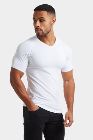 Muscle Fit V-Neck in White - TAILORED ATHLETE - ROW