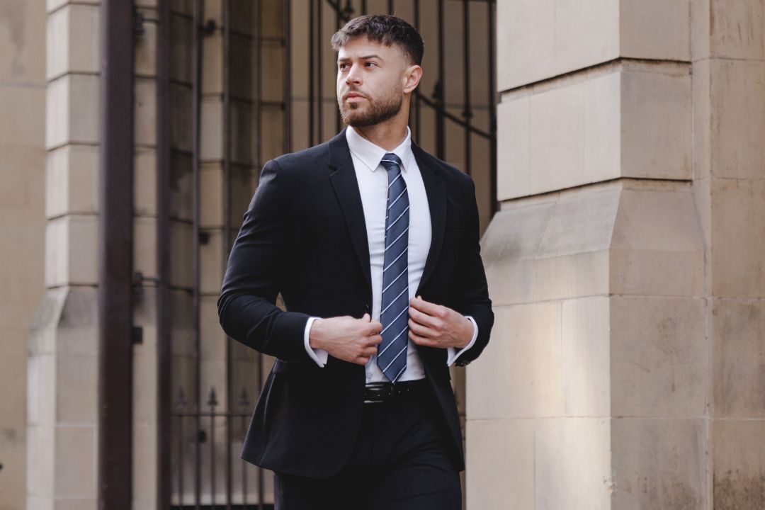 TAILORED ATHLETE | Muscle Fit Menswear