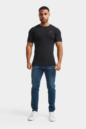Muscle Fit Jeans in Mid Blue - TAILORED ATHLETE - ROW