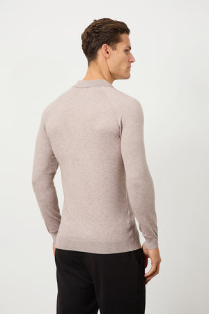 Knitted Polo Shirt in Wheat - TAILORED ATHLETE - ROW