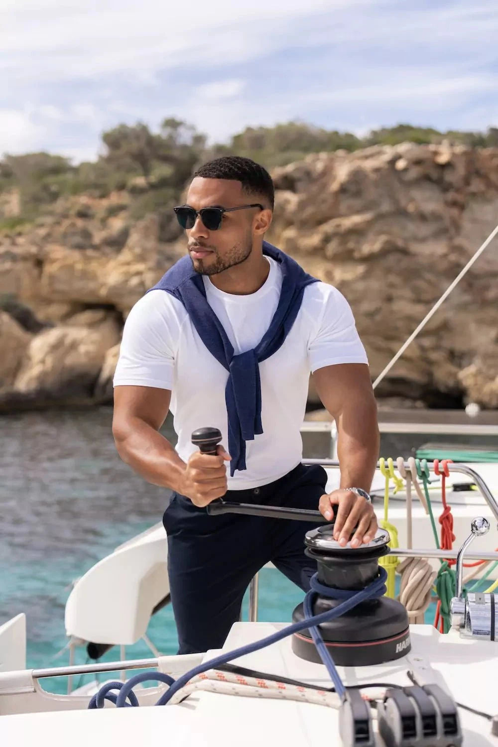 Muscle Fit T-Shirt in White - TAILORED ATHLETE - ROW