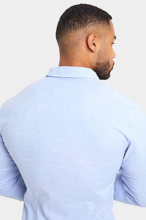 Casual Oxford Shirt in Pale Blue - TAILORED ATHLETE - ROW