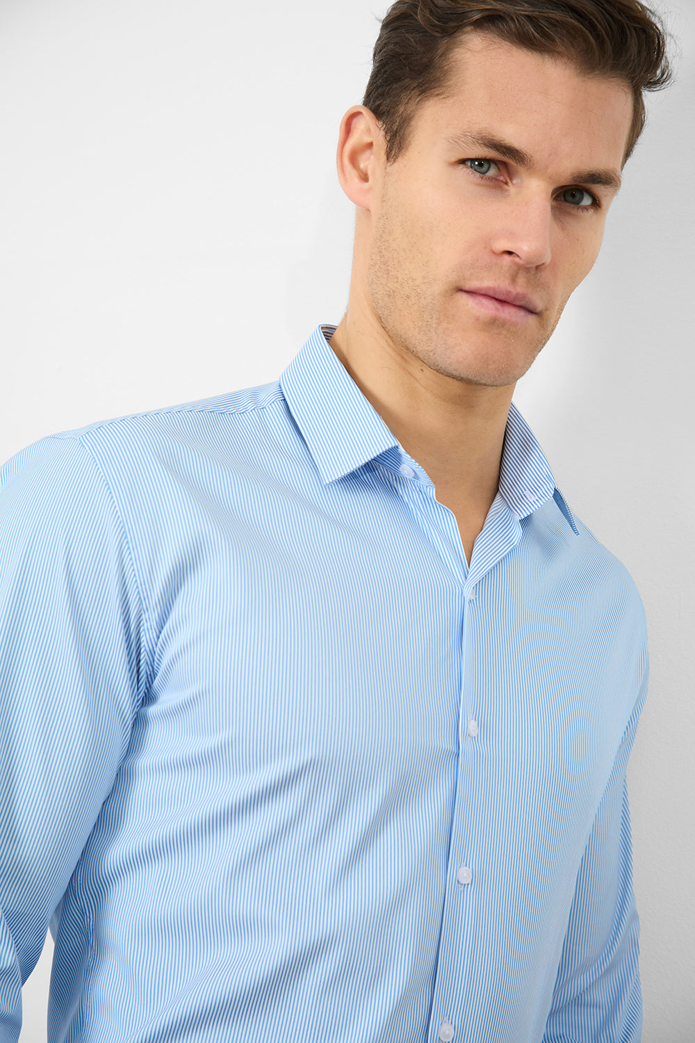 Performance Business Shirt in Blue/White Bengal Stripe - TAILORED ATHLETE - ROW