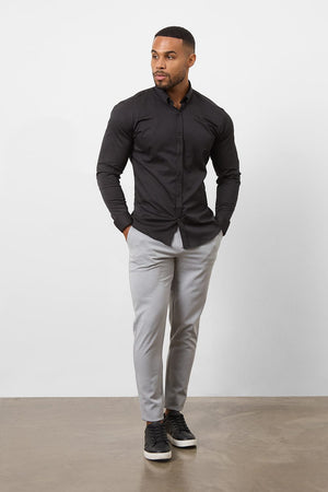 Muscle Fit Signature Shirt 2.0 in Black - TAILORED ATHLETE - ROW