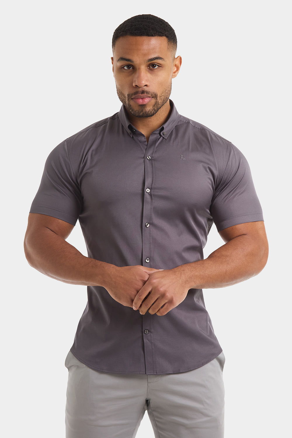 Muscle Fit Short Sleeve Signature Shirt in Grey - TAILORED ATHLETE - ROW
