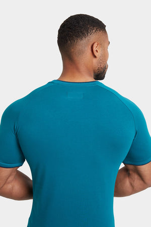 Tipped T-shirt in Peacock - TAILORED ATHLETE - ROW