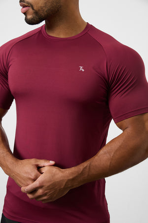 Training Top in Burgundy - TAILORED ATHLETE - ROW