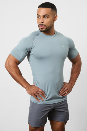 Training Top in Kale - TAILORED ATHLETE - ROW