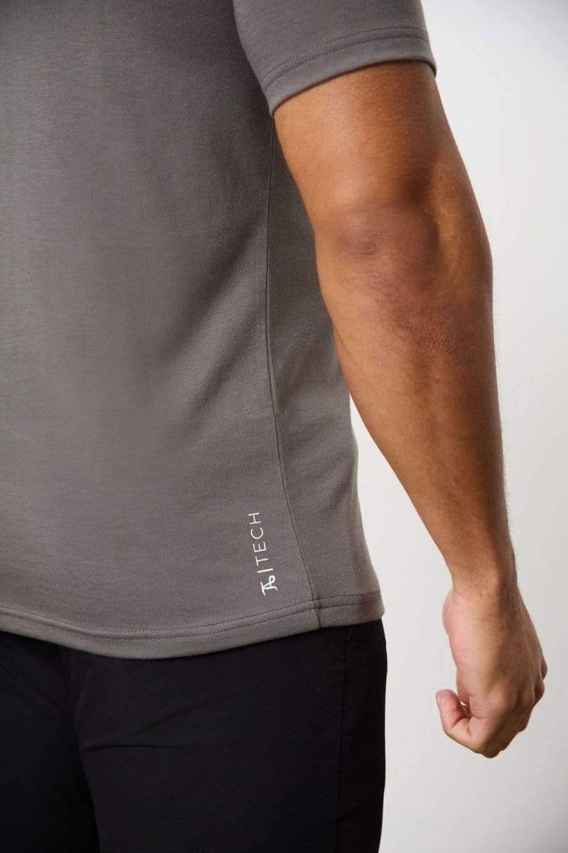 3 Pack Essential Training Top in Black/ Khaki/ Charcoal - TAILORED ATHLETE - ROW