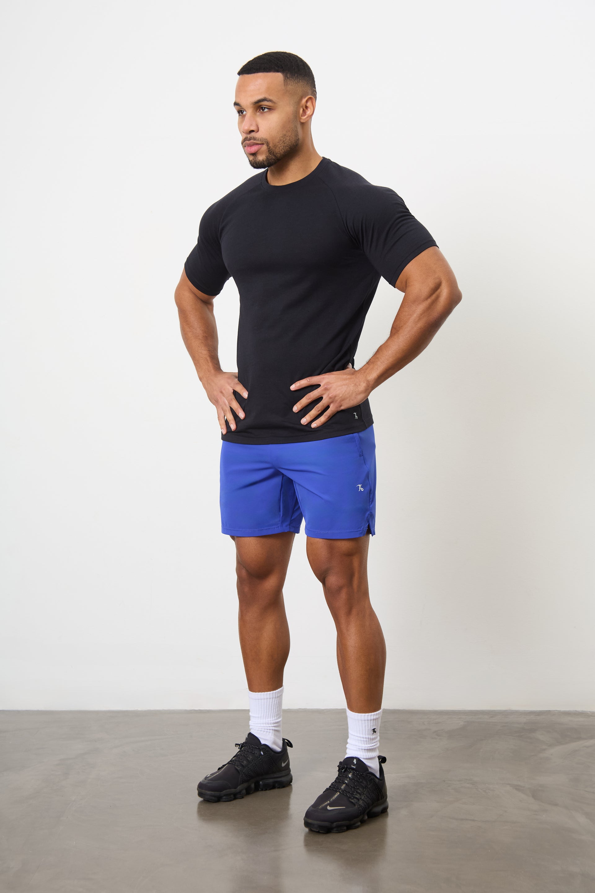 Essential Training Top in Black - TAILORED ATHLETE - ROW