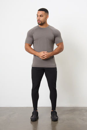 Essential Training Top in Charcoal - TAILORED ATHLETE - ROW