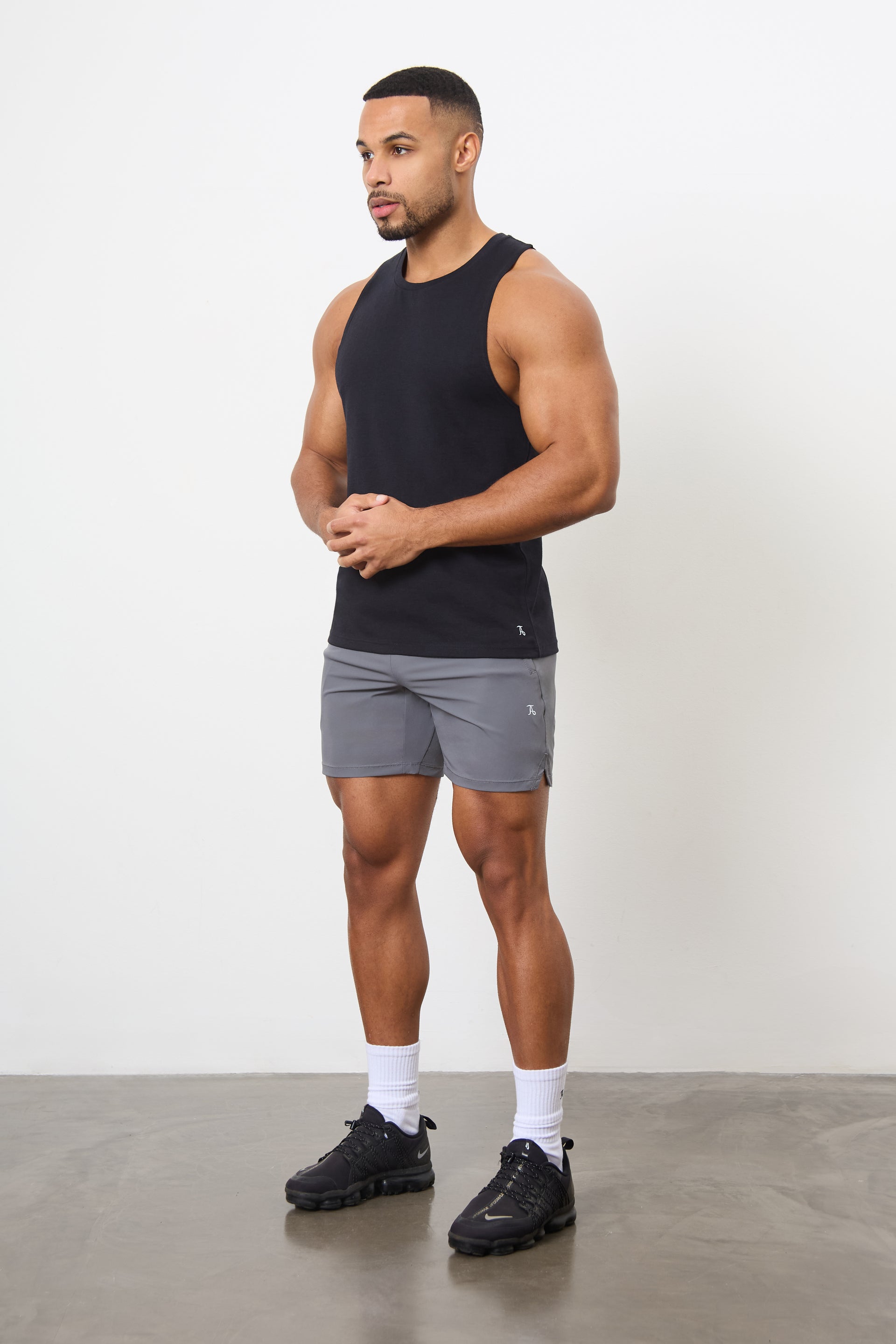 Essential Training Vest in Black - TAILORED ATHLETE - ROW