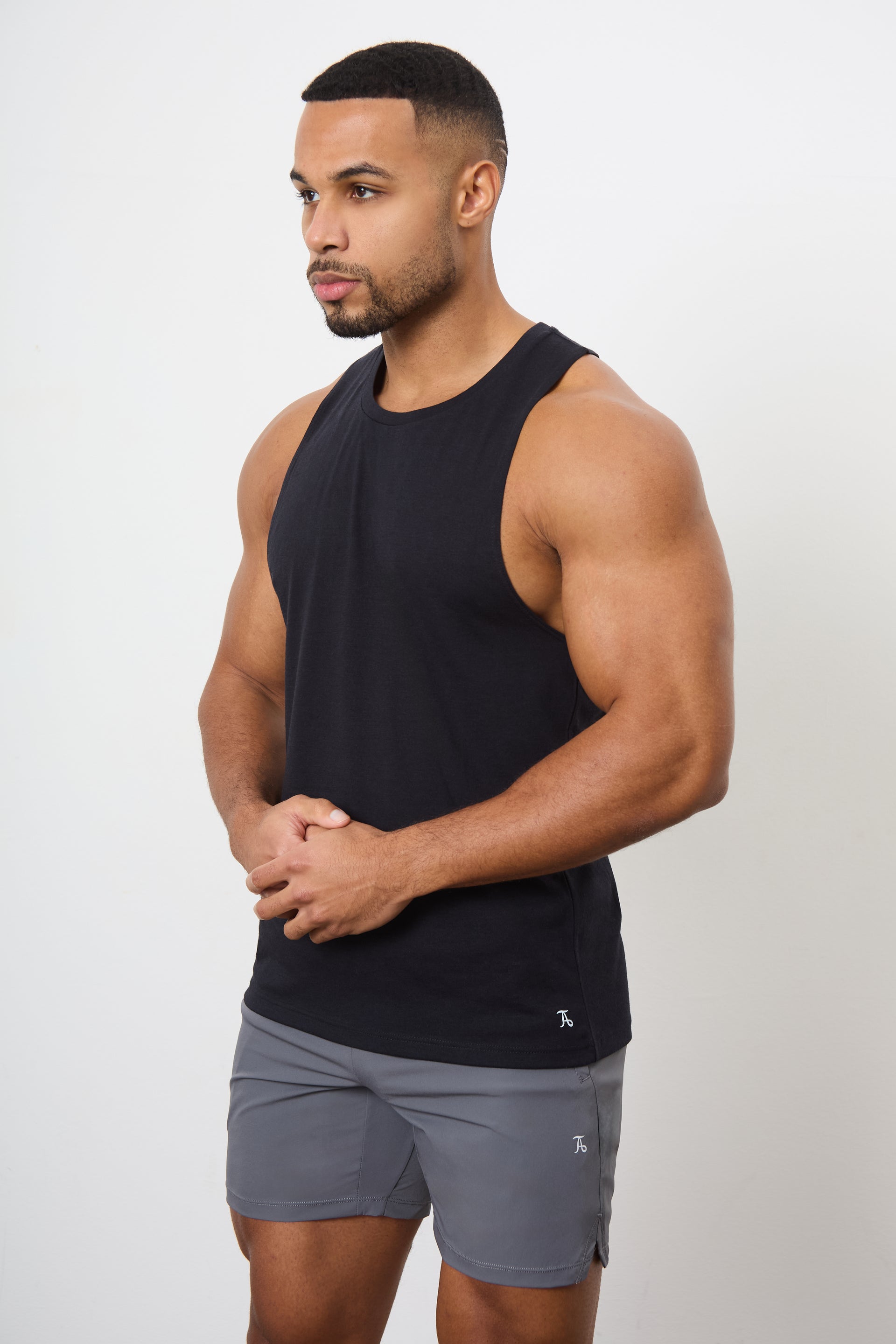 Essential Training Vest in Black - TAILORED ATHLETE - ROW