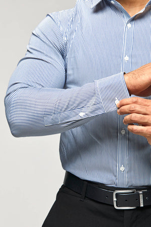 Essential Business Shirt in Striped Navy - TAILORED ATHLETE - ROW