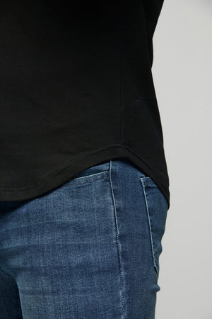 Hooded T-Shirt Long Sleeve in Black - TAILORED ATHLETE - ROW