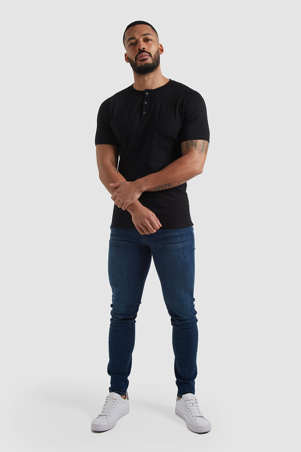 Everyday Henley T-Shirt in Black - TAILORED ATHLETE - ROW